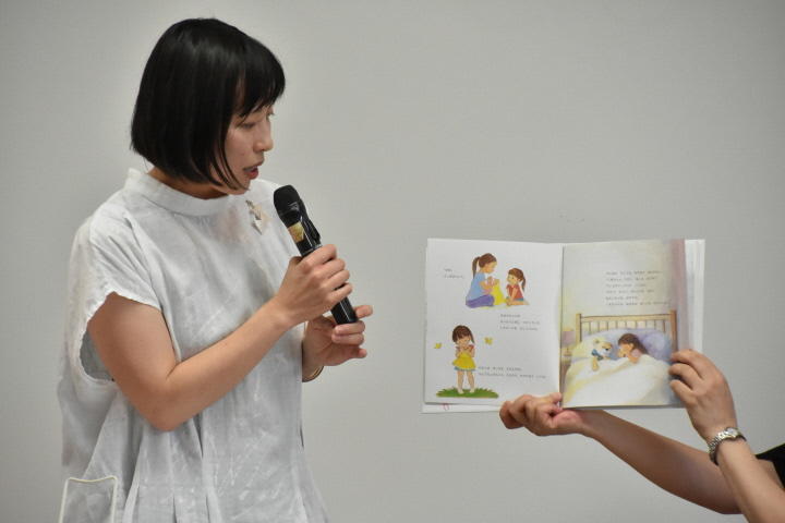 つがねちかこさんの講演会３の写真
